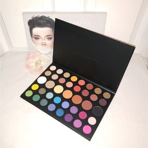 Morphe Vibrant Eyeshadow Palette